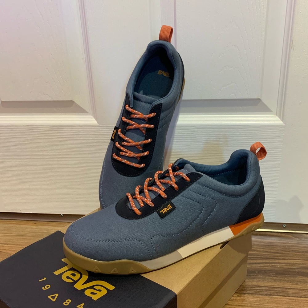 Teva Sneakers